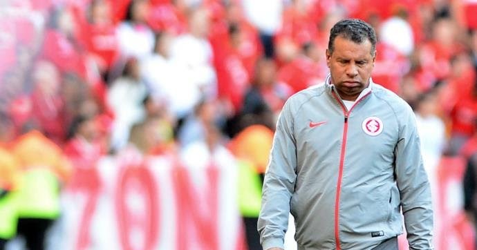 Quem segura Celso Roth? - catimbacolorada.com.br