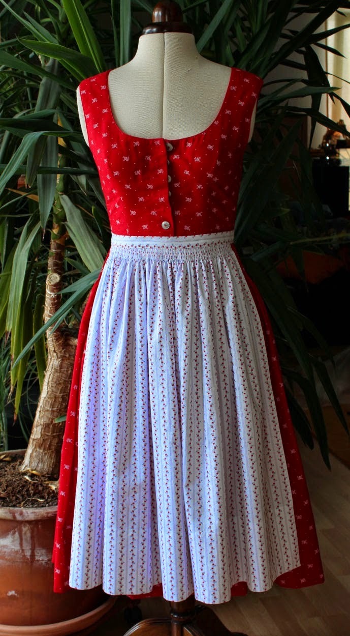 http://sewinggalaxy.blogspot.de/2014/07/dirndl-nahen-teil-7.html