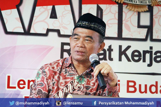 Hasil gambar untuk muhajir effendi