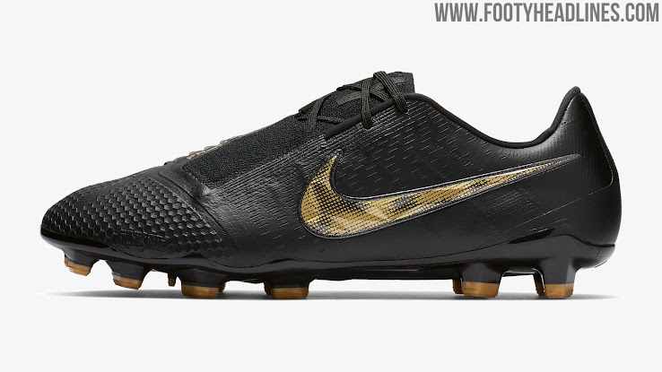 nike phantom football boots black and gold