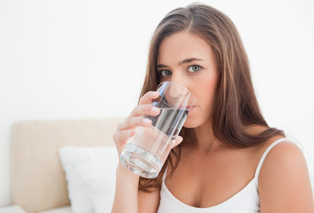 kesehatan alami minum air putih