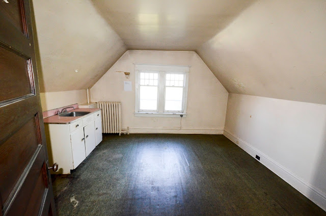 Project Rad: Toronto century home renovation - modern attic loft conversion Master Bathroom |navkbrar.blogspot.com