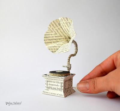 paper-model-gramophone