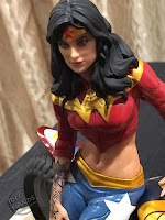 San Diego Comic-Con 2016 DC Collectibles Gotham City Garage Wonder Woman Statue