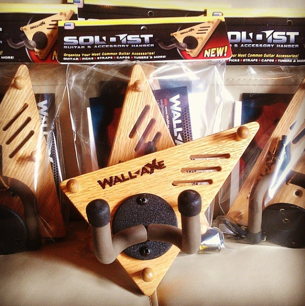 WallAxe Custom Guitar Hangers SOLOISTGuitar & Accessory Hangers Hanging in Nashville!