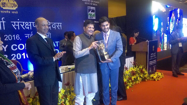 Videocon's Akshay Dhoot recieving the National Energy Conservation Award 2016 from honorable Minister Piyush Goyal