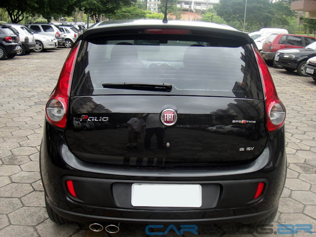 Fiat Palio Sporting Dualogic 2013 - Preto Vesúvio