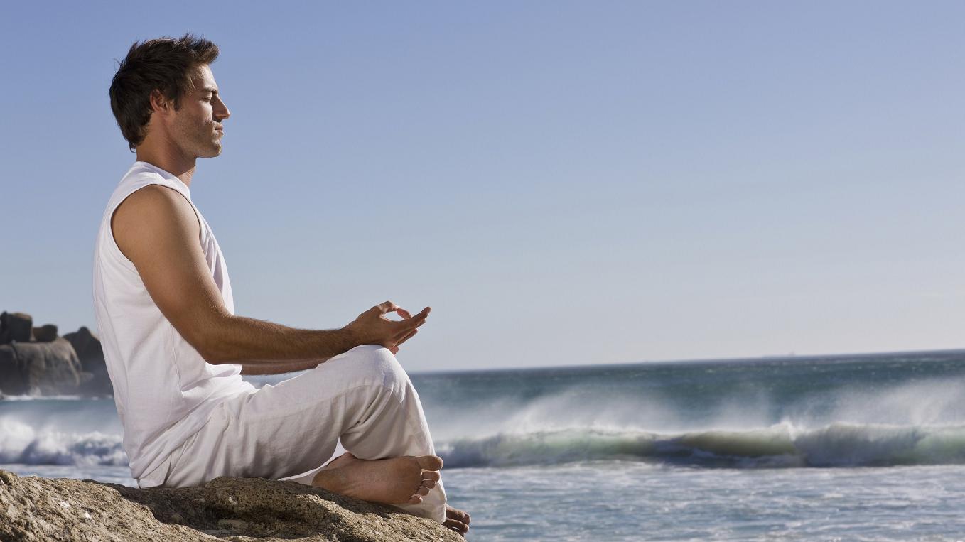 медитация вселенная. йога на природе. спокойный человек. стать гармоничным человеком. саморазвитие женщины.