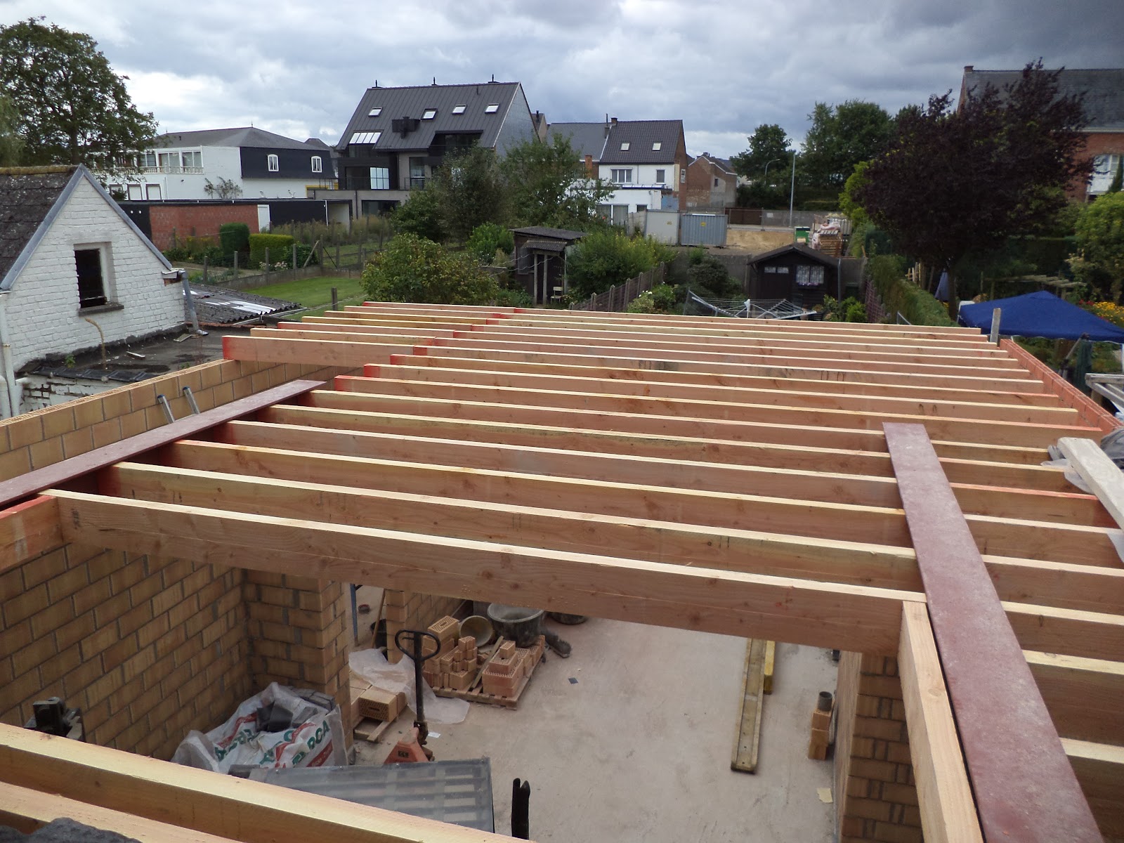 Verbouwing in Burst Dakconstructie plat dak