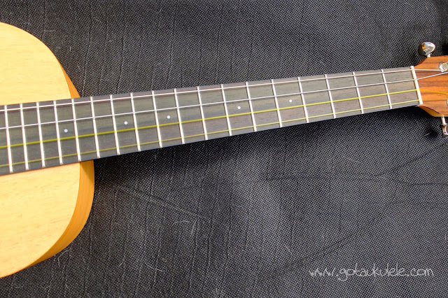 Pono MB-e Baritone ukulele fingerboard