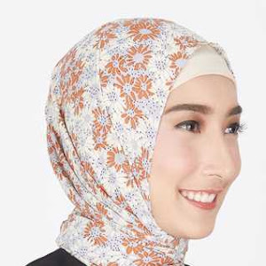 Nadhifah Leaf Hijab Brown Cream