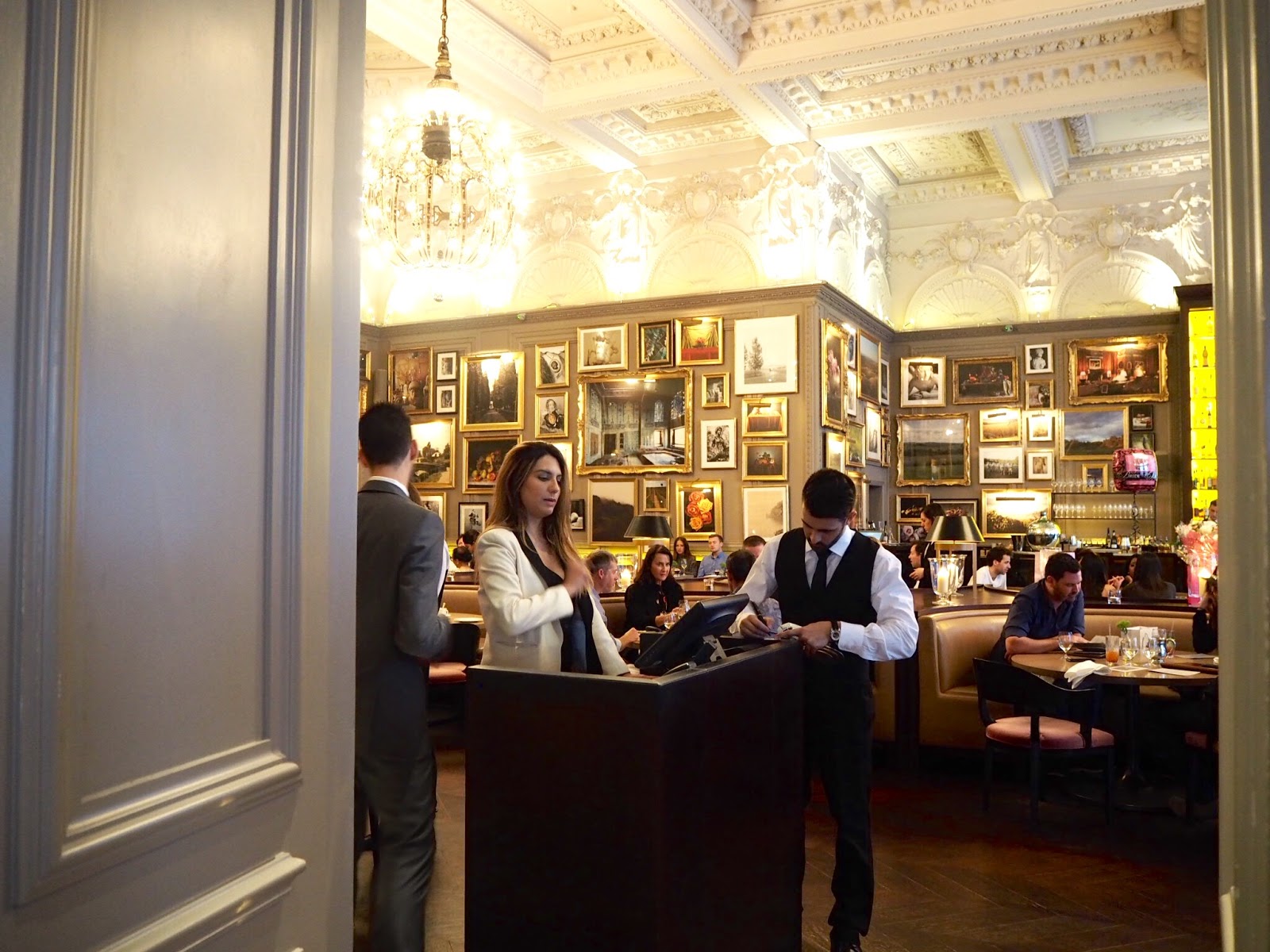 Review Scandal Water Sessions Punch Room At The London Edition Eat