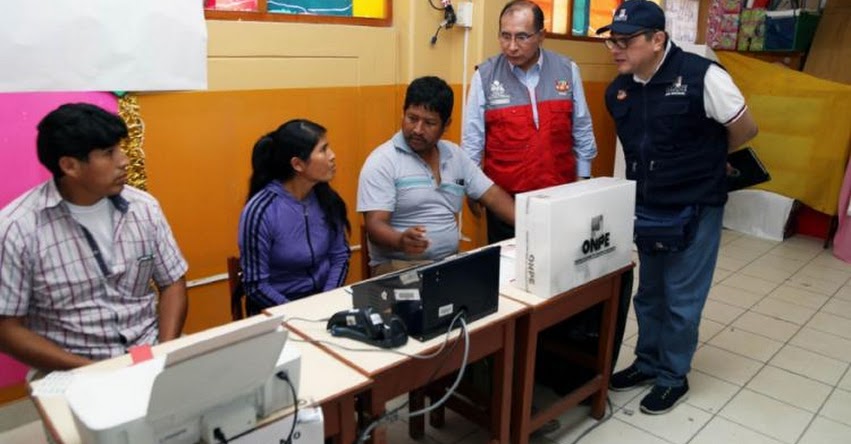 ELECCIONES 2018: Voto electrónico se aplicará a mayor escala en comicios regionales y ediles del próximo año - www.onpe.gob.pe ELECCIONES 2018: Voto electrónico se aplicará a mayor escala en comicios regionales y ediles del próximo año - www.onpe.gob.pe