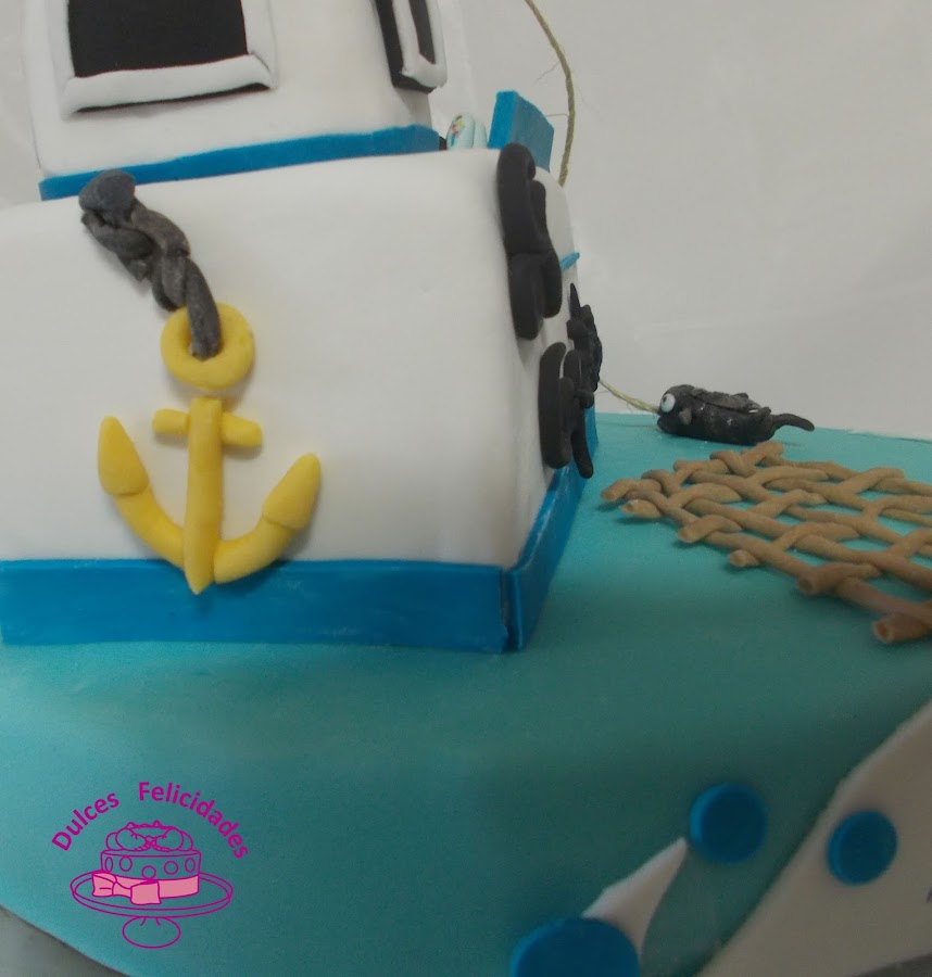 Tarta barco de fondant
