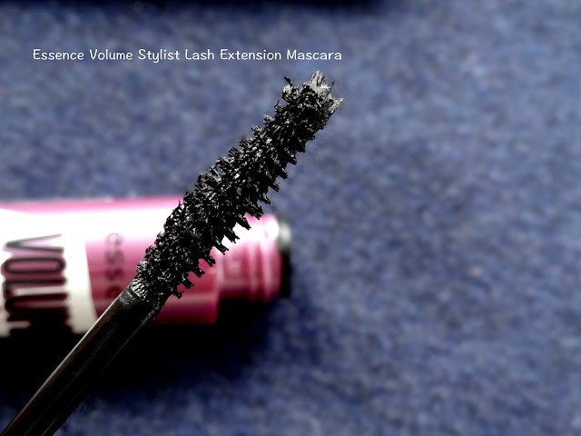 Essence Volume Stylist Curl and Hold and Lash Extension Mascara
