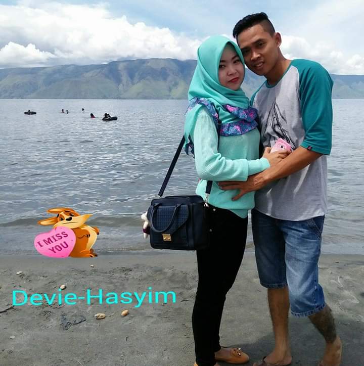 Pasangan kekasih yang ditemukan tewas tanpa busana di Hotel Central Kisaran. Pasangan kekasih yang ditemukan tewas tanpa busana di Hotel Central Kisaran.