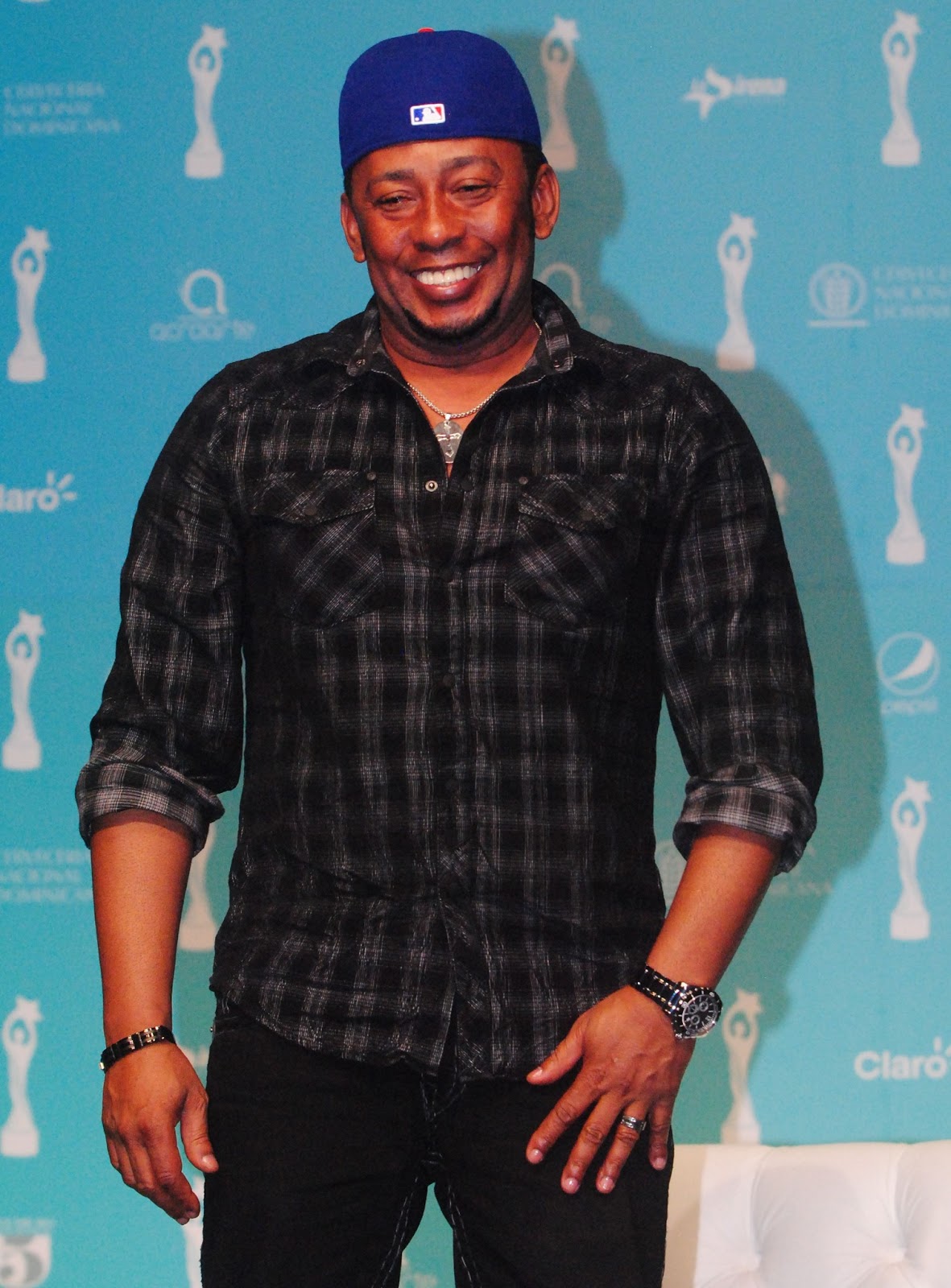 Anthony Santos se presentará en la Plaza Legar - Actividades Artisticas Anthony Santos se presentará en la Plaza Legar - Actividades Artisticas