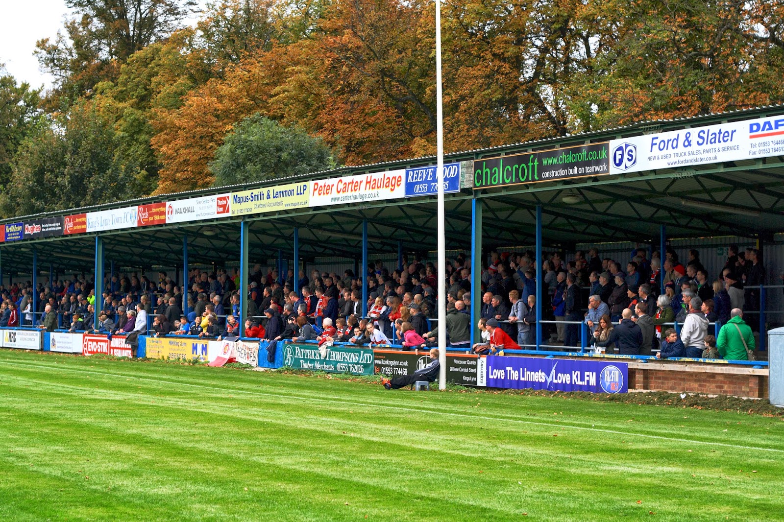 sing when you are winning King's Lynn Town FC FC United of Manchester (12.10.2013) sing when you are winning King's Lynn Town FC FC United of Manchester (12.10.2013)