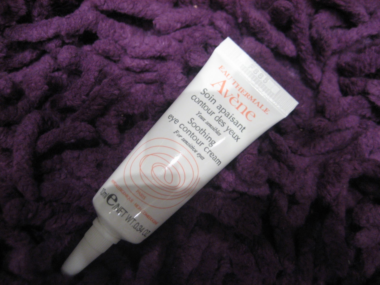 sugarmakeup Avene Soothing Eye Contour Cream review