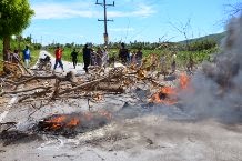 Pescadores realizan huelga en cabral