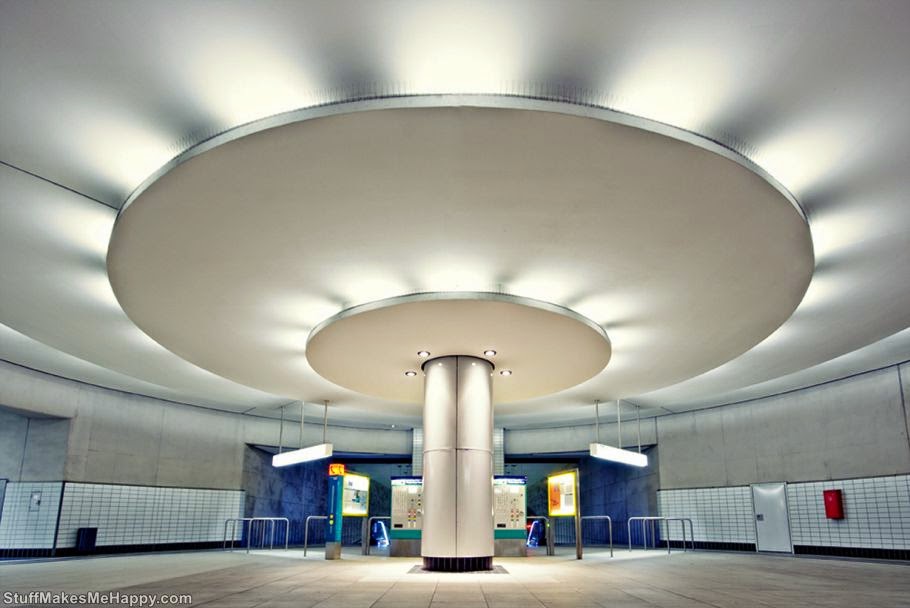 Bockenheimer Warte Station, Frankfurt, German (Photo by Andreas Wecker)