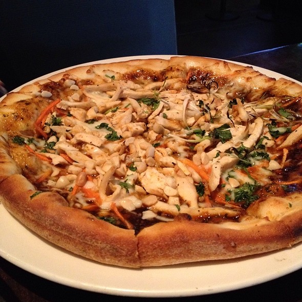 Economic Eats in Las Vegas Yard House Happy Hour