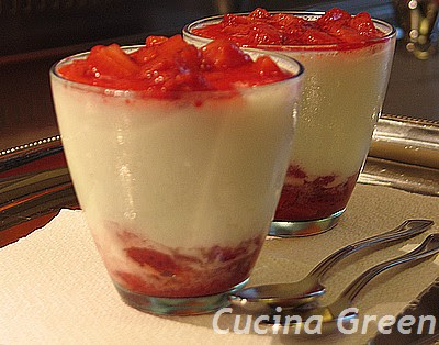 mousse light yogurt e fragole