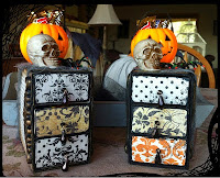 http://kluckingbear.blogspot.com/2012/10/halloween-in-box.html
