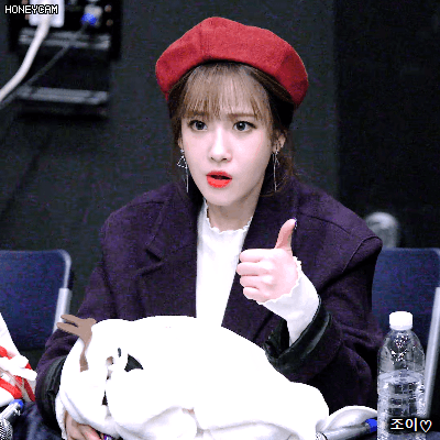 180128 DVD상영회 러블리즈 핵주먹 유지애.gif | 인스티즈