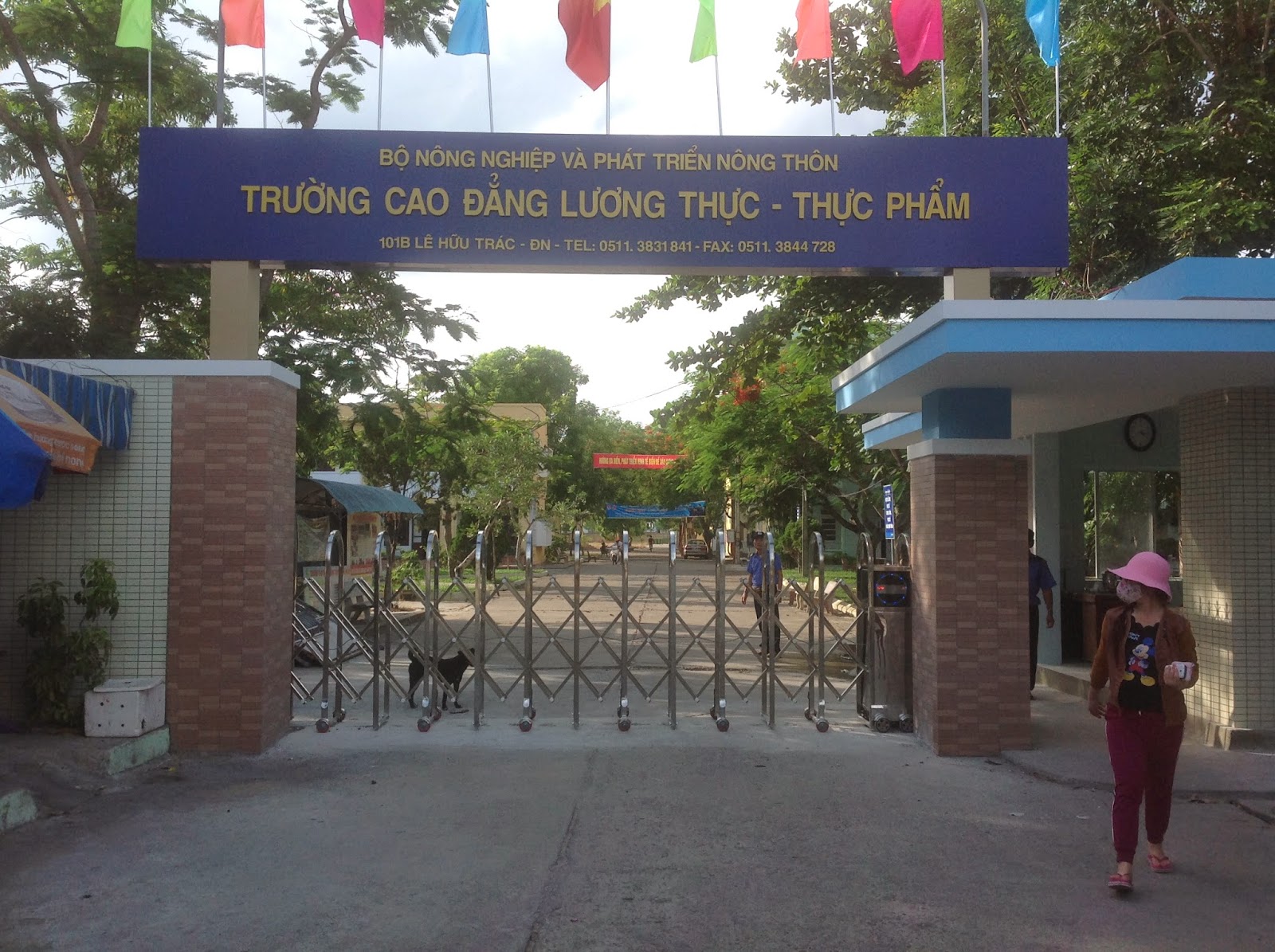 cua cong xep - cđ lương thực thực phẩm