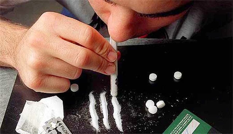Info Adolescents Drogues més comunes i més perilloses Info Adolescents Drogues més comunes i més perilloses