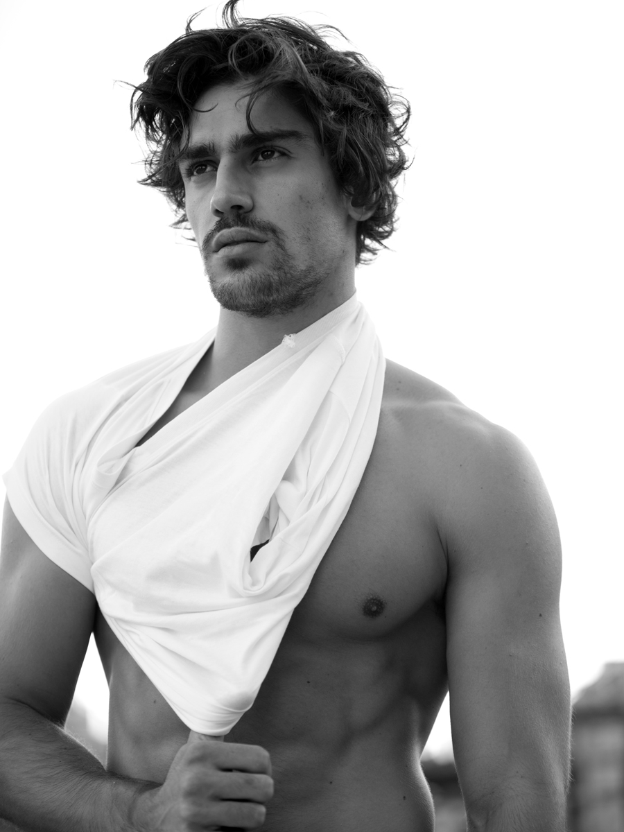 MOST BEAUTIFUL MEN: IGNACIO ONDATEGUI