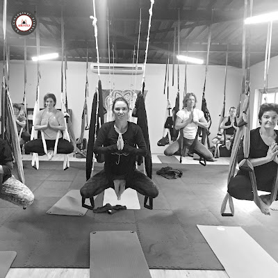 aerial wellness, aeroyoga, air yoga, hammock, trapeze, swing, yoga, pilates, fitness, gravity, fly, flying, coaching, body, anti, age, rafael martinez, gaelle devic