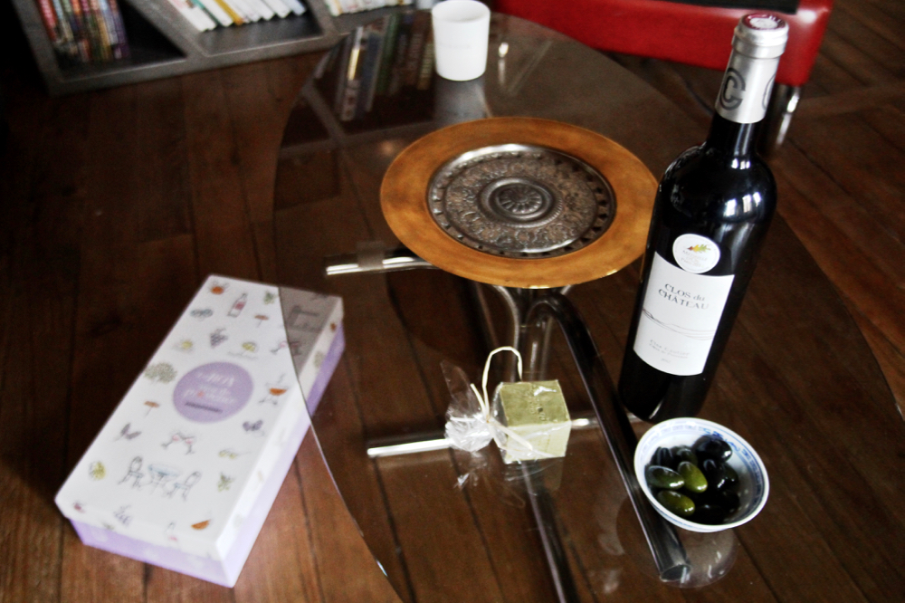 Blog-mode-style-homme-masculin_vins-de-provence-rouge_box-olive-chocolat-amandes-savon-huile-d-olive_découverte-oenologie