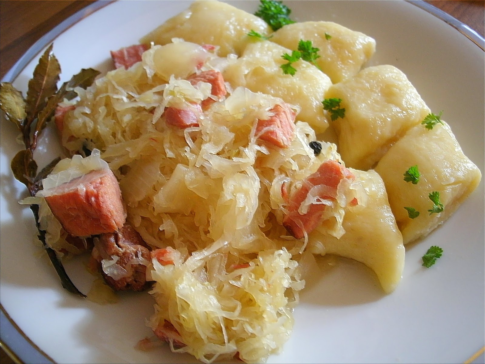 bunter-kochloeffel: Kopytka- polnische Kartoffelnudeln mit Kasseler Kraut