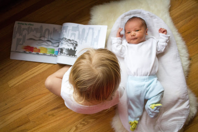 How we used a sheepskin with our Montessori baby from birth 