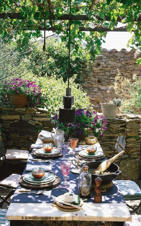 Decor and Recipes Outdoor Dining, Provence - Cool Chic Style Fashion