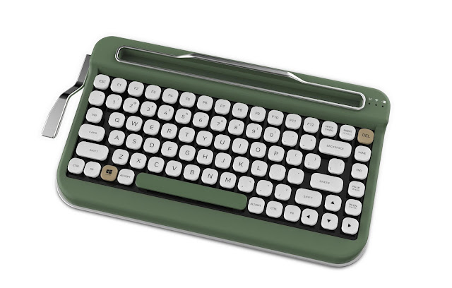 retro style keyboard