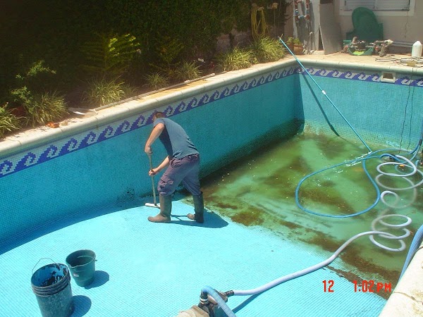 COMO INICIAR SU NEGOCIO DE LIMPIEZA DE PISCINAS COMO INICIAR SU NEGOCIO DE LIMPIEZA DE PISCINAS