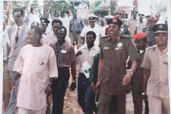 President Buhari to launch the cleanup of oil spills in Ogoni - in the same spot he visited 32 years ago (Photos)