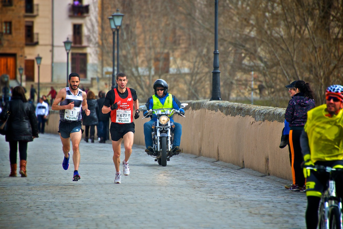 Media maratón de Salamanca 2015 (MMSalamanca), fotos en el Puente Romano Media maratón de Salamanca 2015 (MMSalamanca), fotos en el Puente Romano