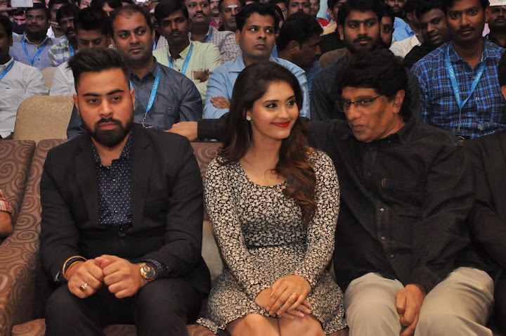 Surabhi Launching Vivo V5 Phone