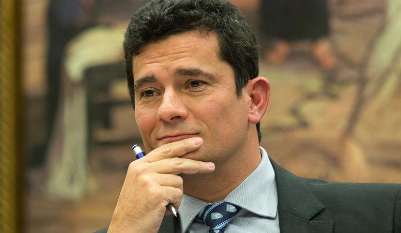 Moro diz que desembargador plantonista não pode mandar soltar Lula