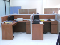 Meja Sekat Kantor Bentuk L - Custom Furniture Kantor Semarang