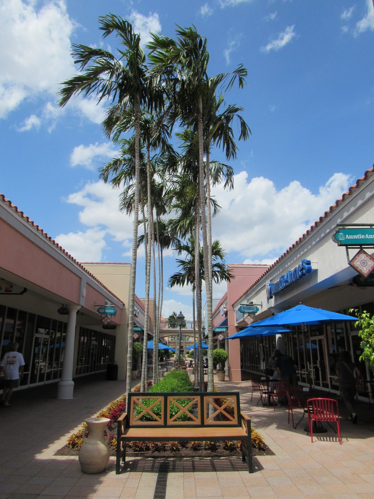 Successful Shopping Trip to Miromar Outlets in Estero, Florida!