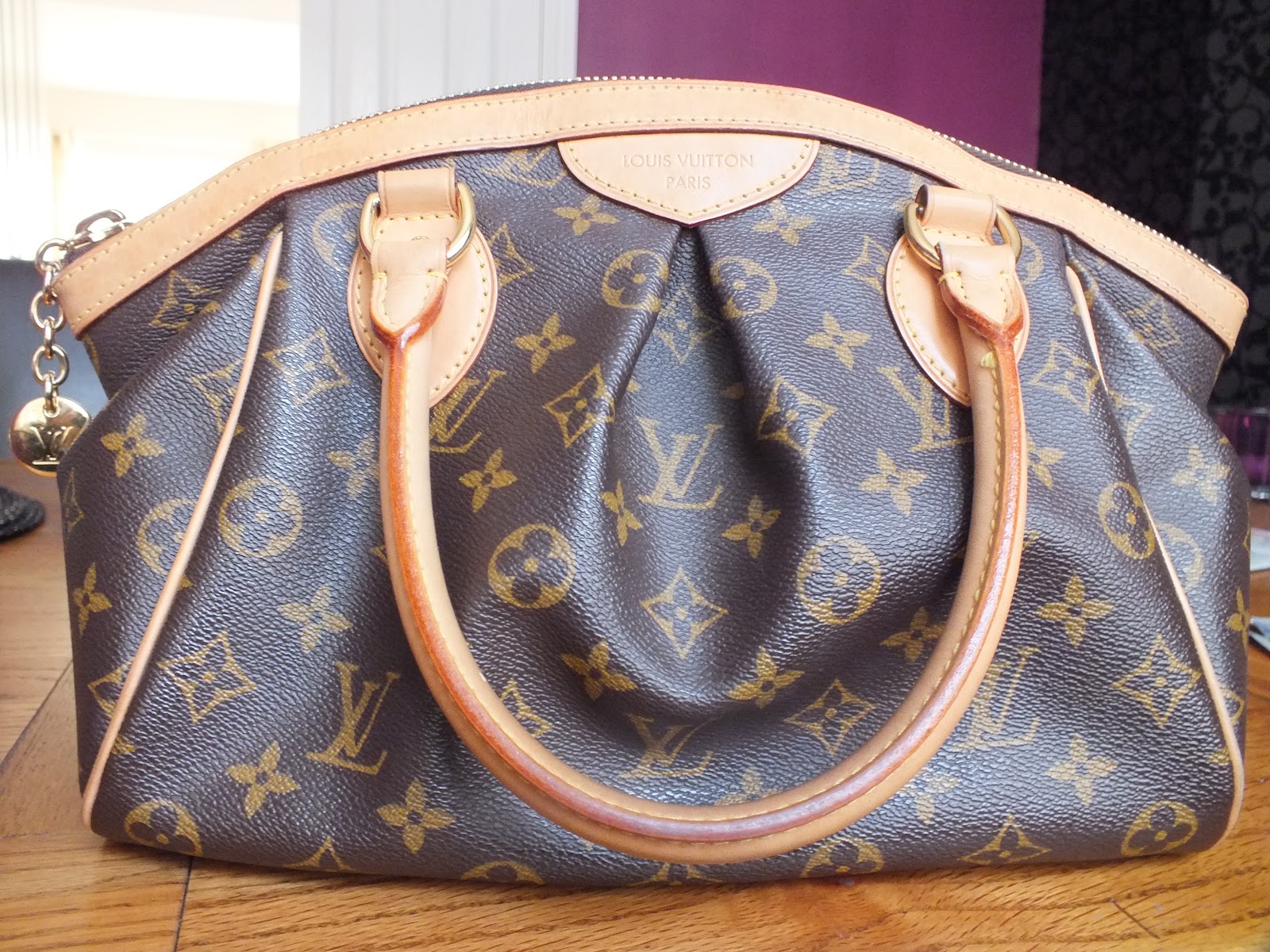 What Kimmi Did Next: Whats in My Bag? Louis Vuitton Tivoli PM