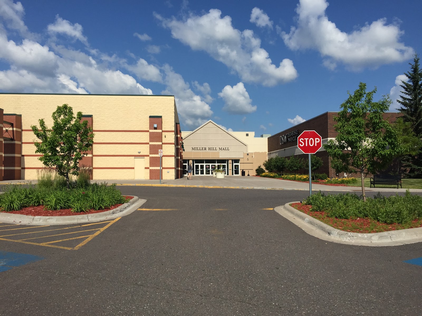 Skymall Retail History And Abandoned Airports Miller Hill Mall