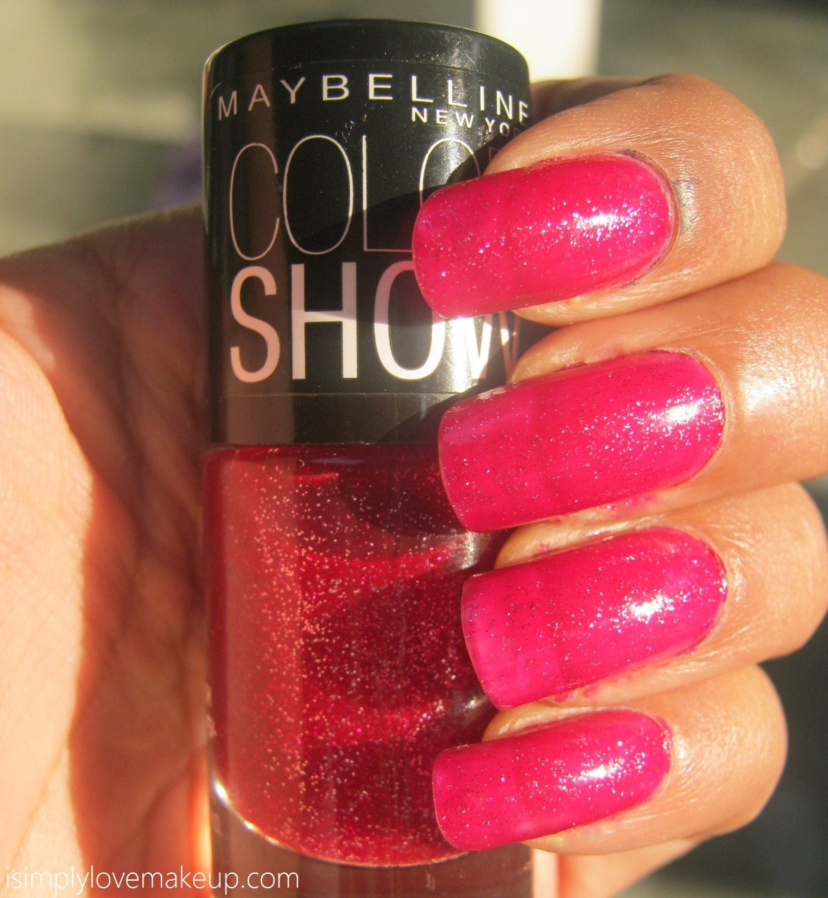 REVIEW: Maybelline Color Show Nail Paint in Velvet Wine