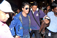 Shahrukh leaves for London to promote chennai express