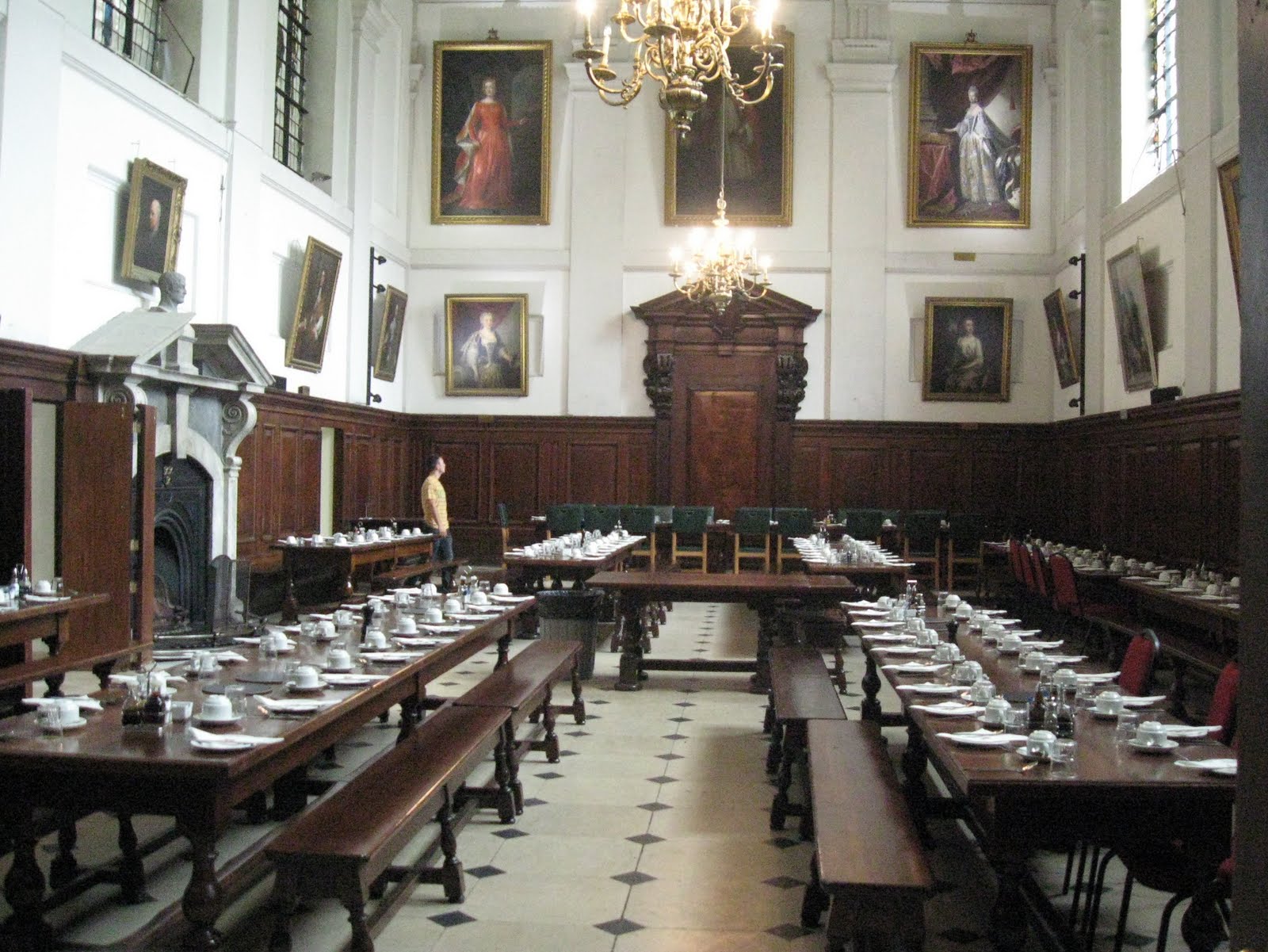 Homo Gastronomicus The Roasted and The Boiled